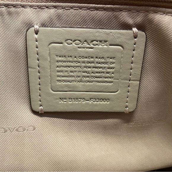 Coach Elle Hobo with matching large zipper wallet - Picture 4 of 8